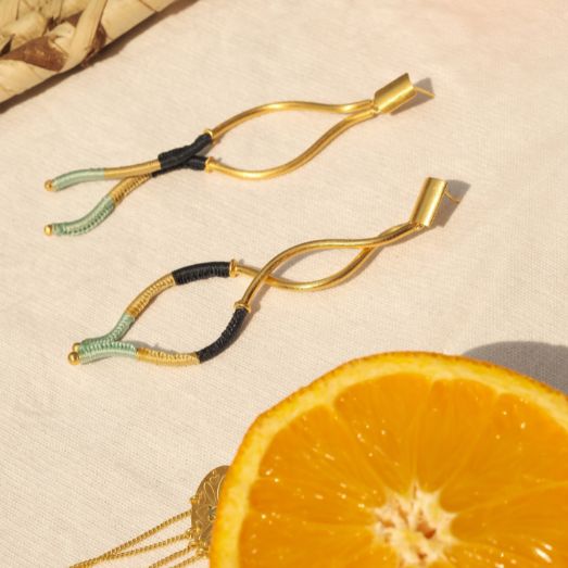 Aretes olas encontradas