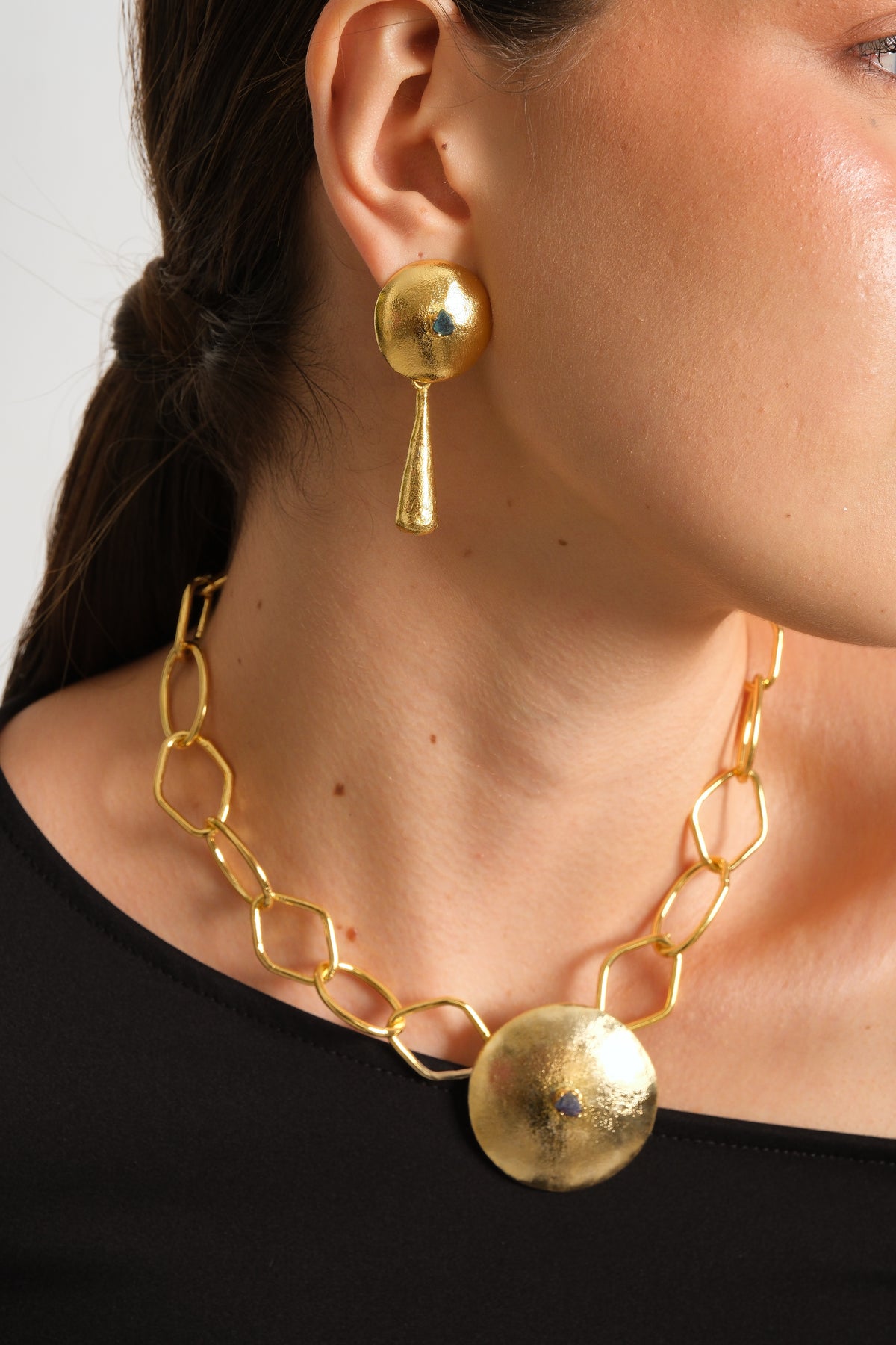 Arete hongo gota